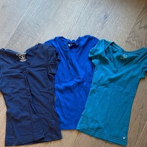 Set of Three T-Shirts in Blue Tones